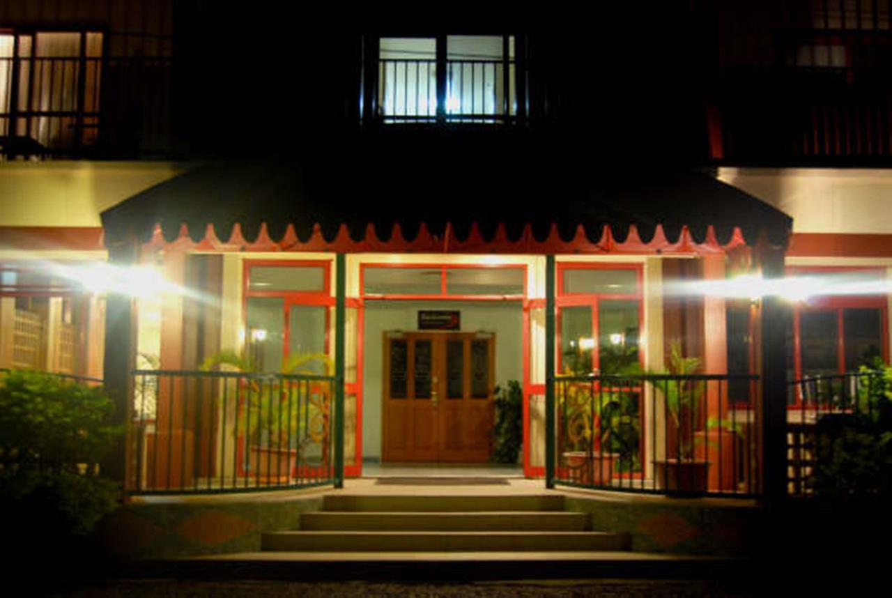 Hotel Elisa อาเพีย ภายนอก รูปภาพ