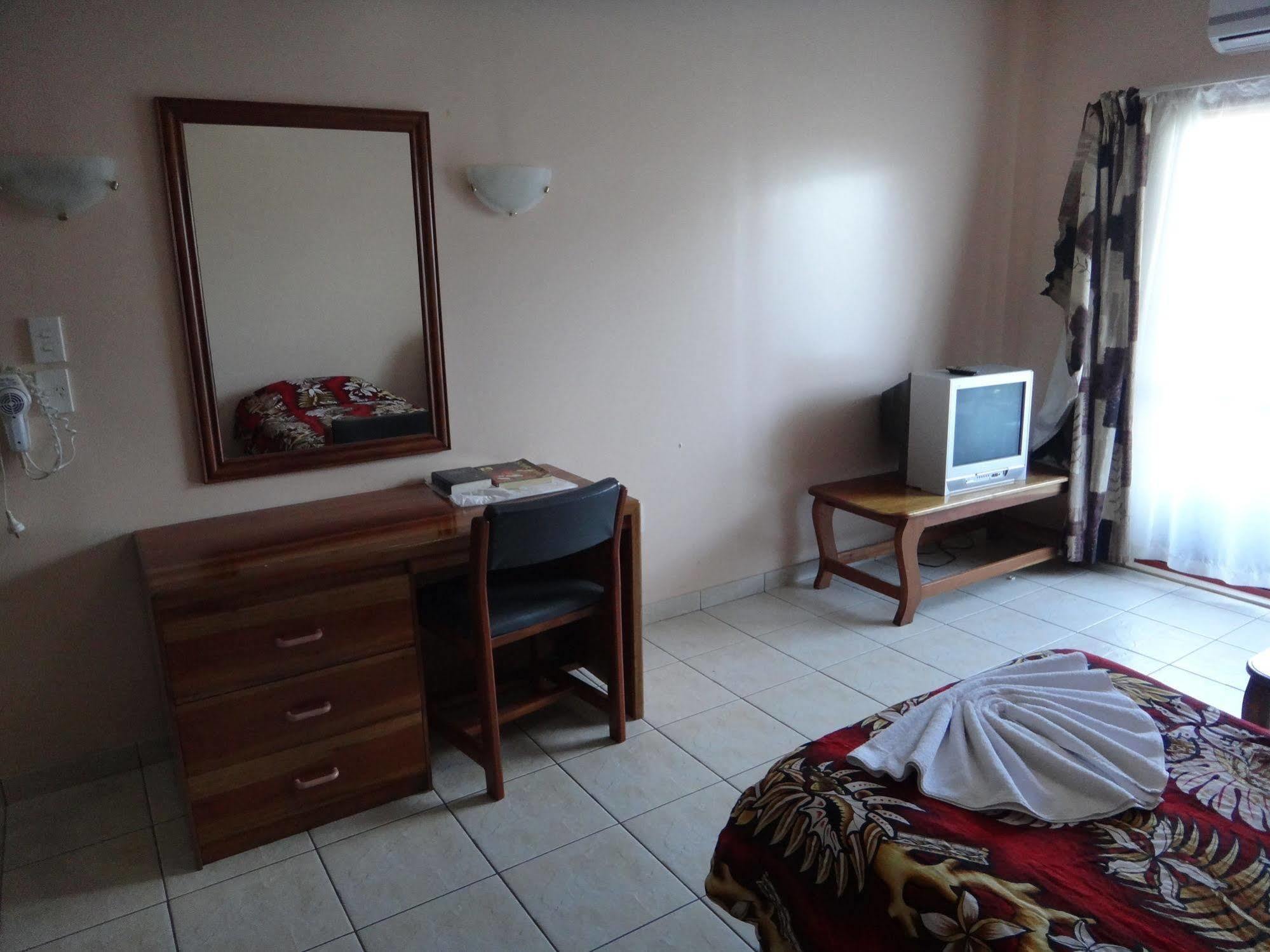 Hotel Elisa อาเพีย ภายนอก รูปภาพ
